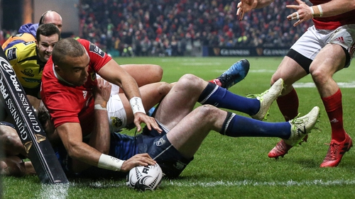 Simon Zebo wriggles over to score Munster's first try at Thomond Park