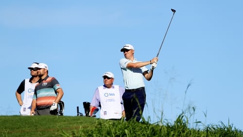 Justin Thomas holds a share of the lead in Hawaii