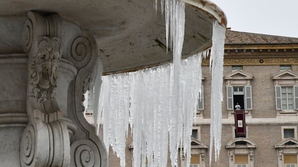 Italy snow Vatican