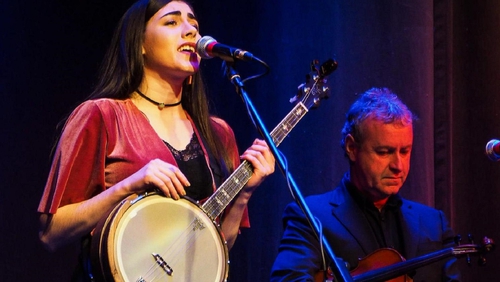 Father-daughter trad duo John Nand Maggie Carty have just released their first album, Settle out of Court.