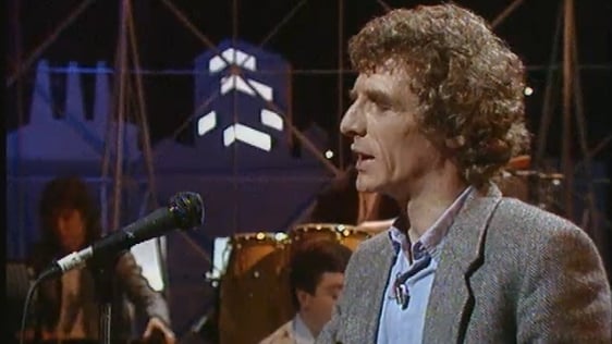Eamon Dunphy on Saturday Live (1987)