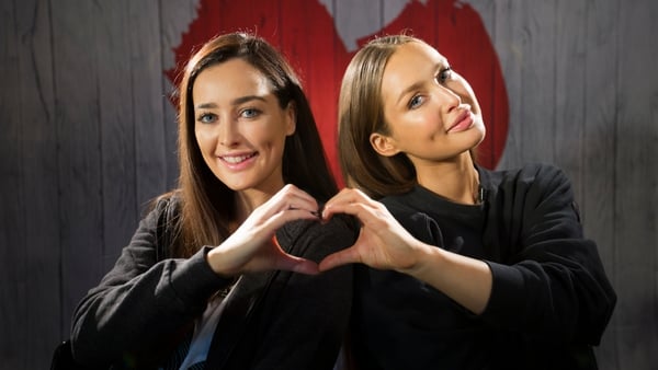 Irish Model Roz Purcell and her sister Rachel get a surprise watching first First Dates Ireland.