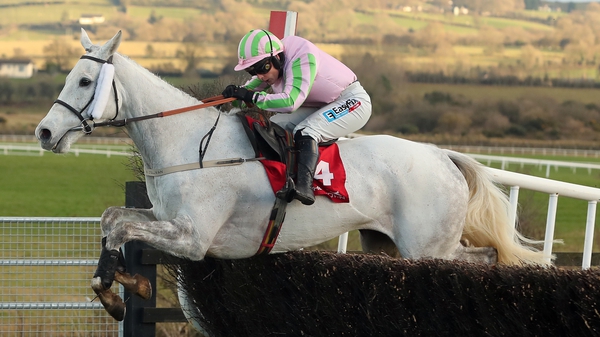 Baie Des Iles remains on course for the Irish Grand National