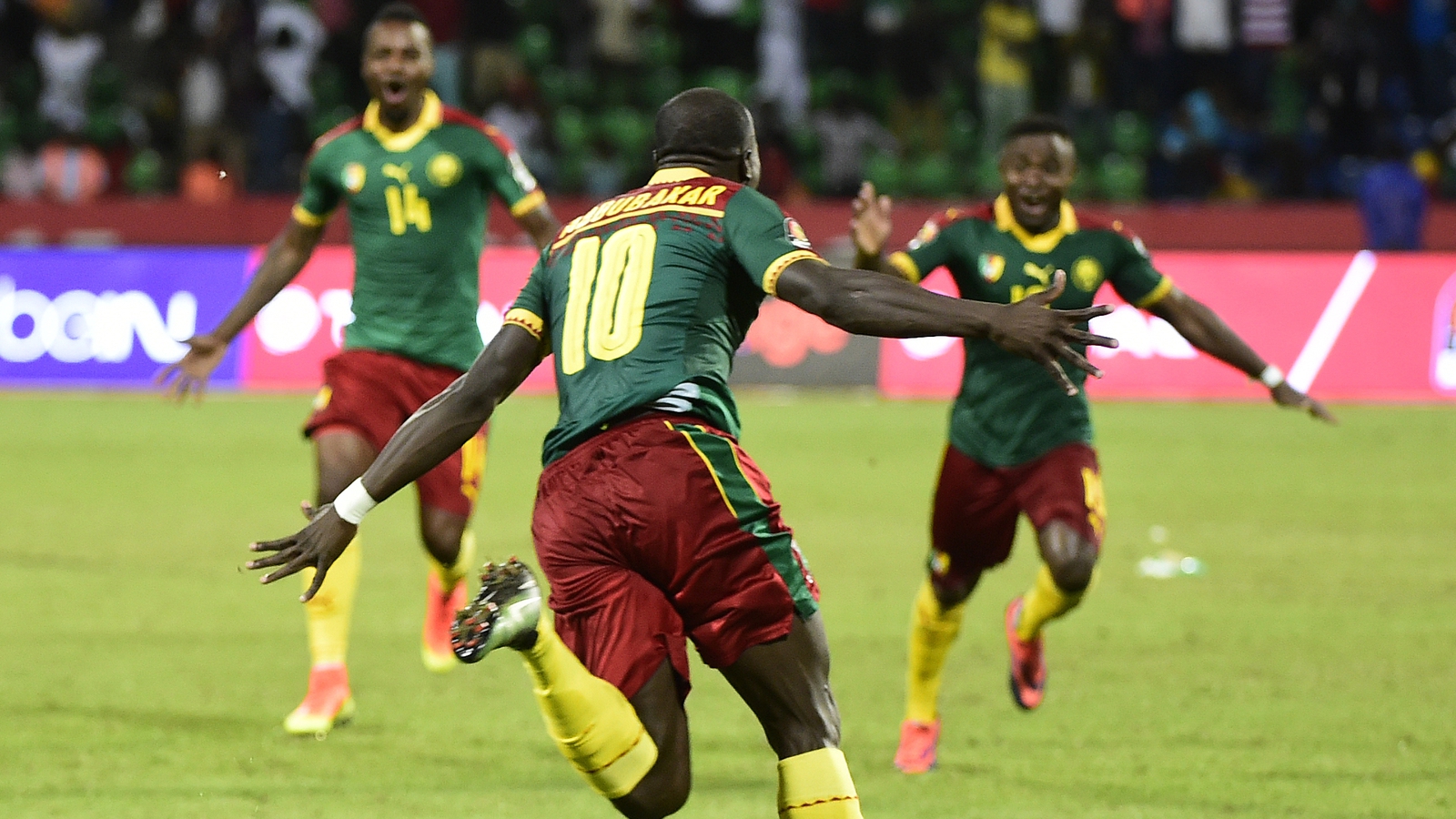 Cameroon win African Nations Cup with late goal