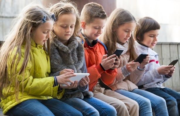 Kids on Smartphones