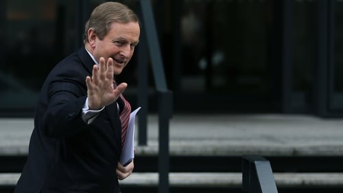 Enda Kenny received a standing ovation at a parliamentary party meeting last night