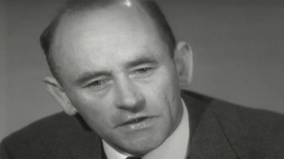 Poet Seán Ó Riordáin (1967)