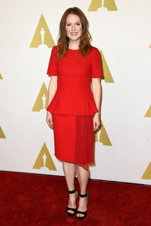 Oscars Best Fashion Moments Julianne Moore