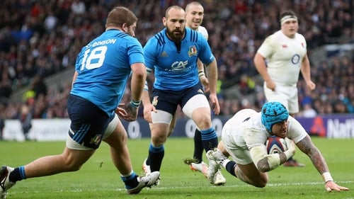 Italy used some fine tactics around the breakdown to upset England
