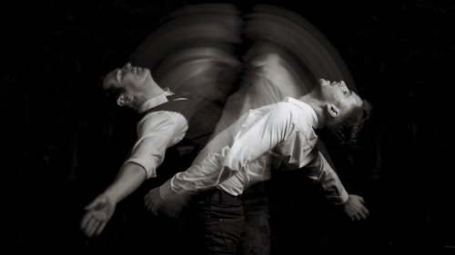 Breandán de Gallai and Nick O'Connell star in Ériu's new production Lïnger.
