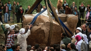 Colossus thought to be of King Psammetich I