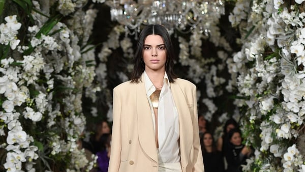 Kendall Jenner has sacked her security guard after she was robbed last week