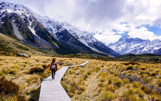 New Zealand Hooker Valley trail