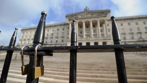 NI parties face the prospect of direct rule being reimposed if they fail to break the deadlock