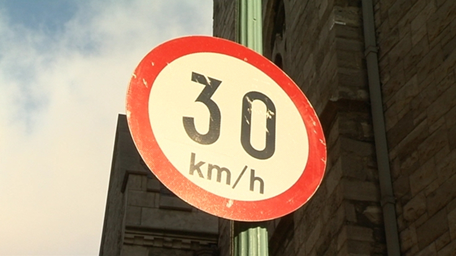 Dublin's 30km/h speed limit extended from midnight