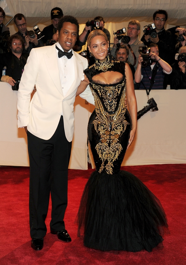 Jay Z and Beyoncé at the 'Alexander McQueen Savage Beauty' Met Gala 2011. B chose a stunning Emilio Pucci gown for the night.