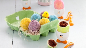 Foodoppi's Easter Egg Cakes: Today