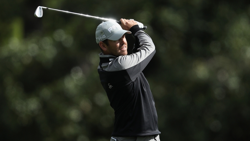 The 2010 British Open champion injured his fingers