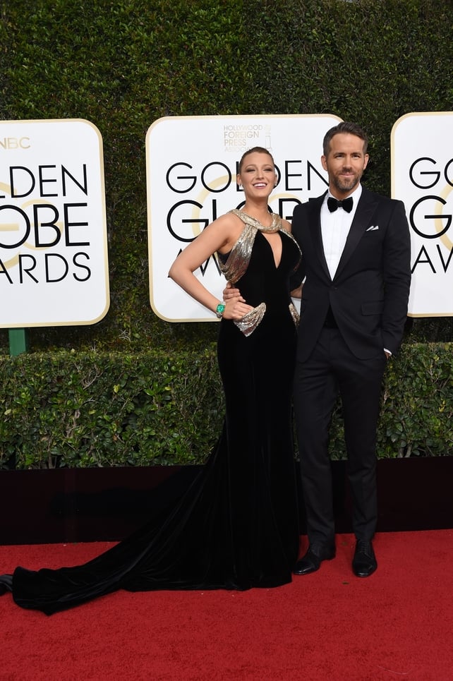Atelier Versace velvet gown for Blake and matching bow tie for Ryan at the 2017 Golden Globes. Lovers always match!