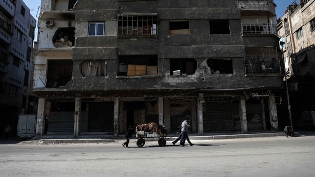 First Evacuations From Damascus Rebel District Begin