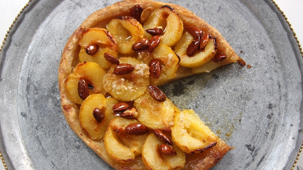 Apricot Tart with Almond Praline Cream