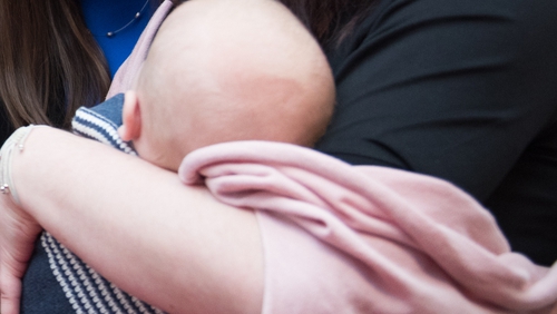 Dáil will hear a motion tonight from Sinn Féin that calls for a three-month extension for paid maternity leave