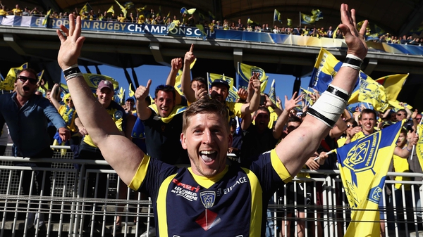 David Strettle celebrates Clermont's semi-final victory against Leinster