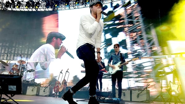 Niall Horan debuts solo single on TV with Ellen performance