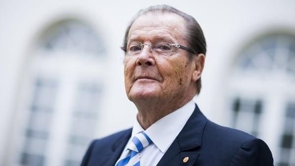 Roger Moore - Ní bheidh a leithéid ann arís