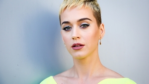 Katy Perry says fans should unite and love each other Katy Perry says fans should unite and love each other