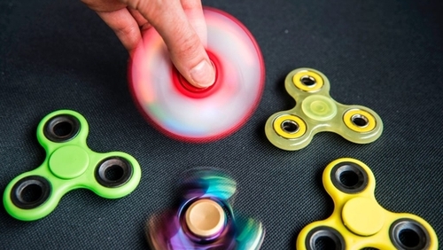 The eCommerce of Fidget Spinners: Why Being Interesting Can Do More For  Your Brand Than Being… - Re:amaze Blog