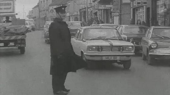 Traffic in Athlone Town (1972)