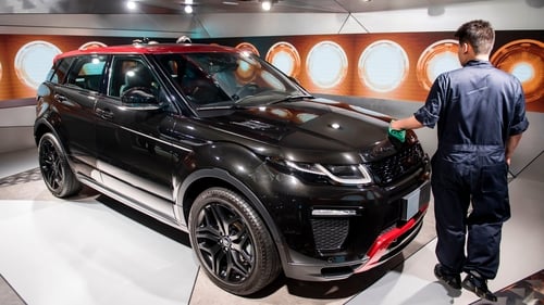 Jaguar Land Rovers To Have Electric Option From 2020 Jaguar Land Rover Showcased Its First Electric Model Last Year