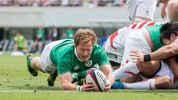 Kieran Marmion goes over for Ireland's third try