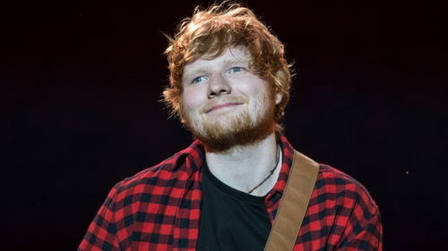 Ed Sheeran: "It's a loop station. not a backing track. Please google"