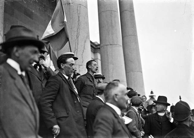 Eamon de Valera and others on the steps of Ennis Courthouse