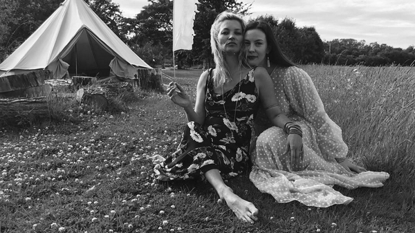Liv Tyler cuddles up with Kate Moss as she celebrates her 40th birthday - image via Instagram