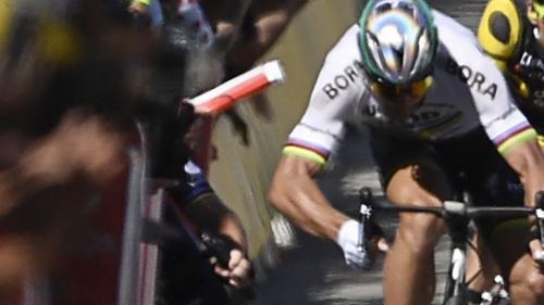 The moment Sagan's elbow collided with Mark Cavendish