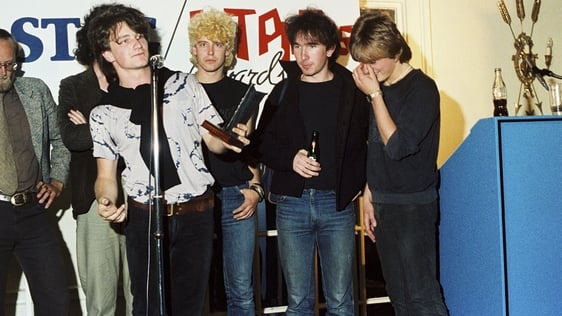 U2 receive a Stag/Hot Press award (1982)
 © RTÉ 2110/003