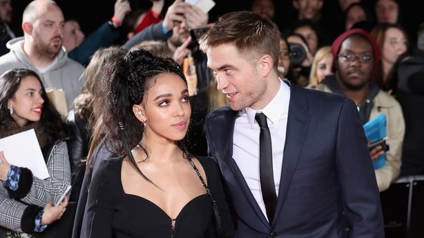 Robert Pattinson & Suki Waterhouse Confirm Hot New Romance With Steamy Makeout