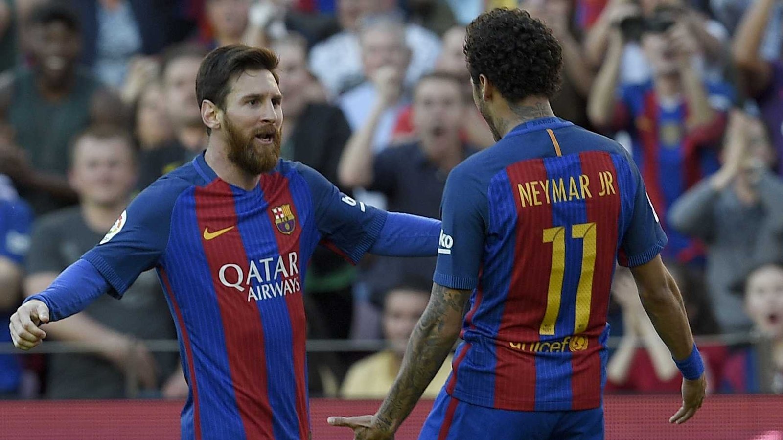 neymar-closes-on-222m-psg-move-as-messi-says-farewell