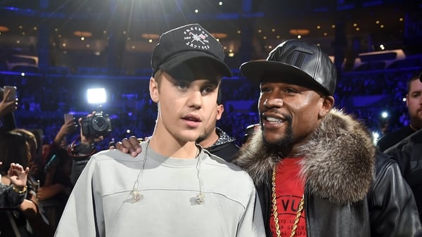 Bieber pictured with Floyd Mayweather