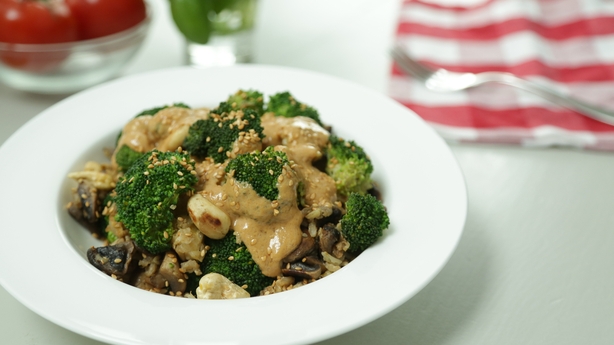 NUTTY FRIED RICE BOWL