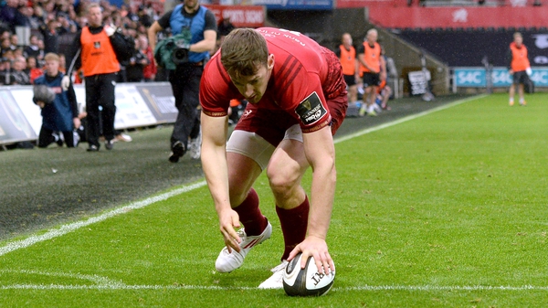 Darren Sweetnam scores Munster's second try at the Liberty Stadium