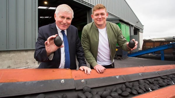 Managing Director of Stafford Fuels Andy Maher (L) and Ireland and Leinster rugby star Tadhg Furlong (R)