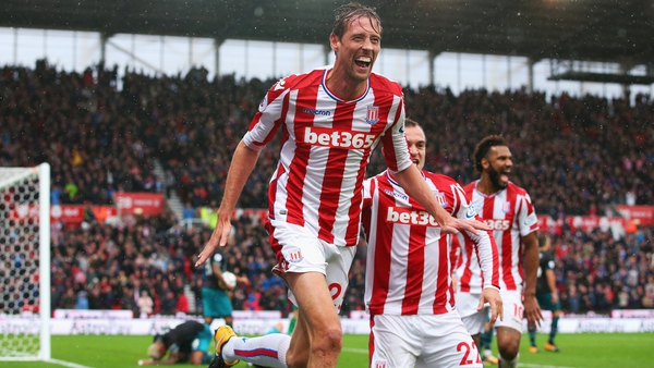 Peter Crouch celebrates his late winner for Stoke