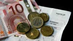 Hourly minimum wage will be increased to €9.80