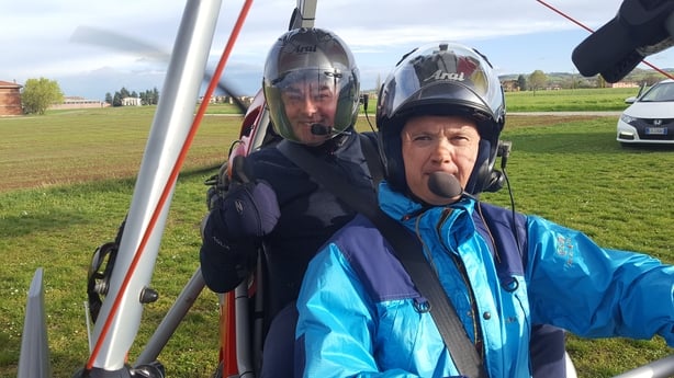 Neven-with-motorised-hang-glider-pilot-Luigi-Rossi