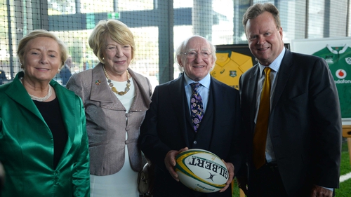 President Michael D Higgins (2nd R) with his wife Sabina (L), Australian Rugby Union (ARU) CEO Bill Pulver (R), and Tanaiste Frances Fitzgerald
