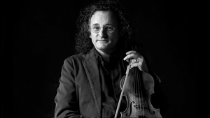 Martin Hayes is nominated for Best Folk Instrumentalist at this year's RTÉ Radio 1 Folk Awards Martin Hayes is nominated for Best Folk Instrumentalist at this year's RTÉ Radio 1 Folk Awards